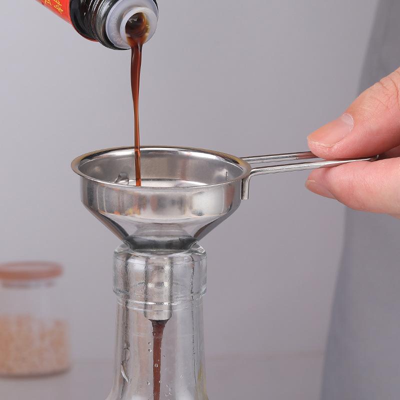Stainless Steel Funnel With Ha - Kitchen Gadgets For Small Kitchens 评论和价格